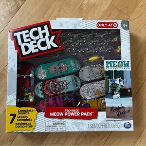NIB Tech Deck Meow Power Pack Fingerboards
